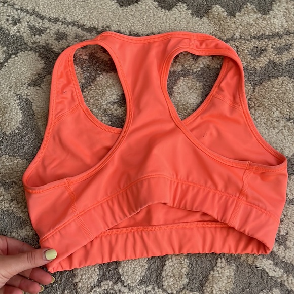 Nike Dri Fit Sportsbra - Picture 4 of 4